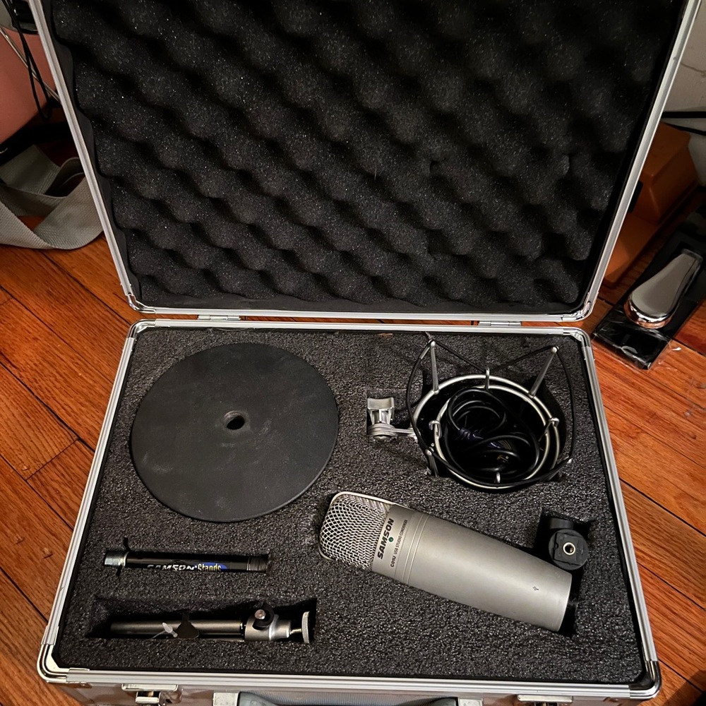 SAMSON CO1U USB STUDIO CONDENSER MICROPHONE – FULL SET IN HARD CASE!